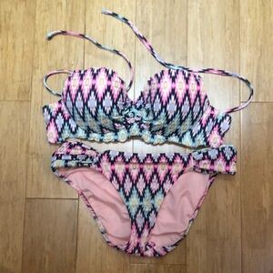 Victoria’s Secret bikini